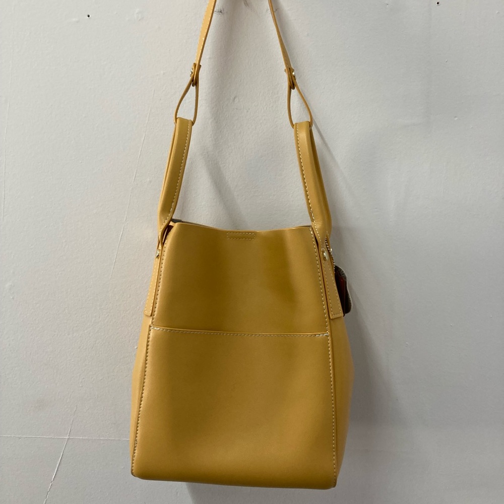 Vendine leather tote from MDBM